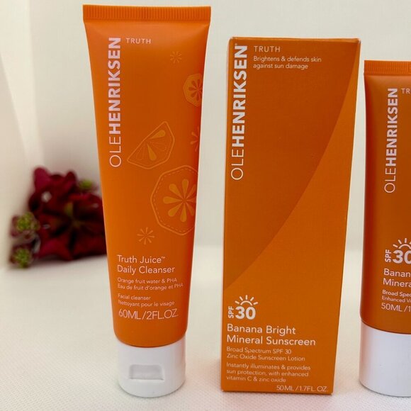 Ole Henriksen Bundle Banana Bright Mineral SPF 30, Vitamin CC Stick and Cleanser - Picture 11 of 12